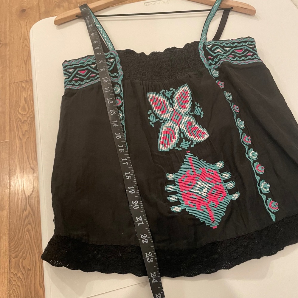 Gold Hawk Black Silk Embroidered Southwestern Boho Cami Top‎ Lace Smocked Y2K - Picture 7 of 7